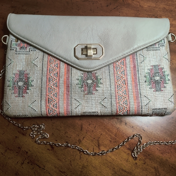 Cream purse with pretty print & colors - Picture 1 of 4